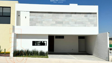 VENTA DE CASA EN PRIVADA FRENTE A AREA VERDE Y HABITACION EN PLANTA BAJA